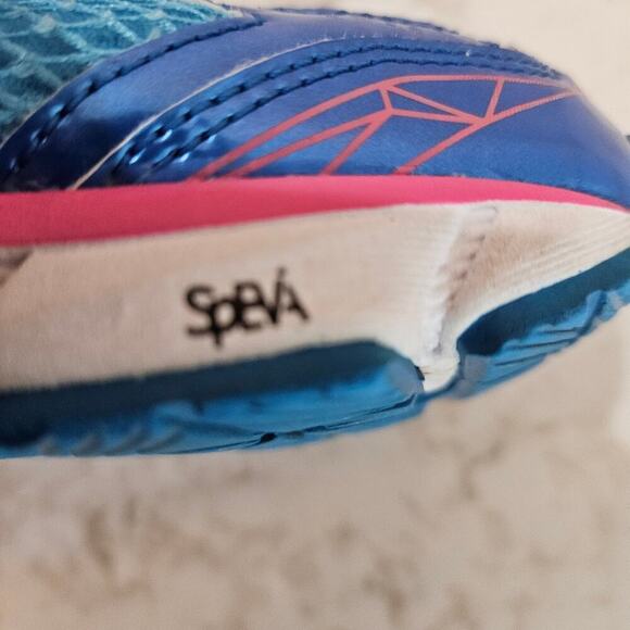 Women's Ascis GT-1000 Running Shoe, Size 10 - Picture 4 of 9